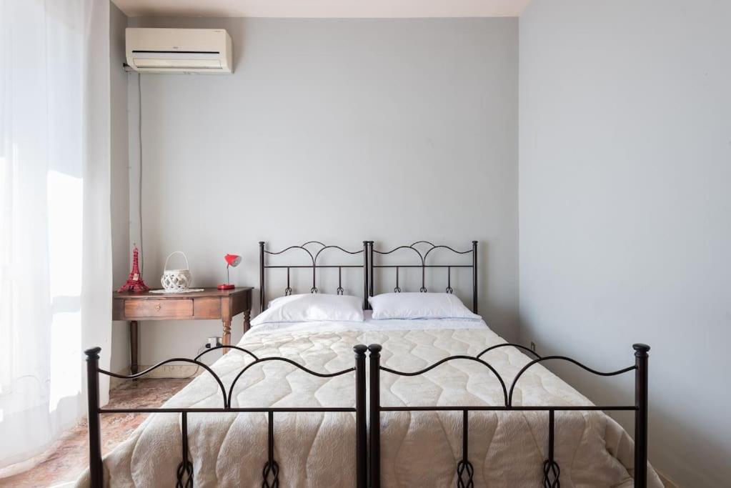 Apartment Floor Near Historic Fortino *