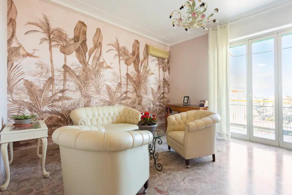 Apartment Floor Near Historic Fortino *