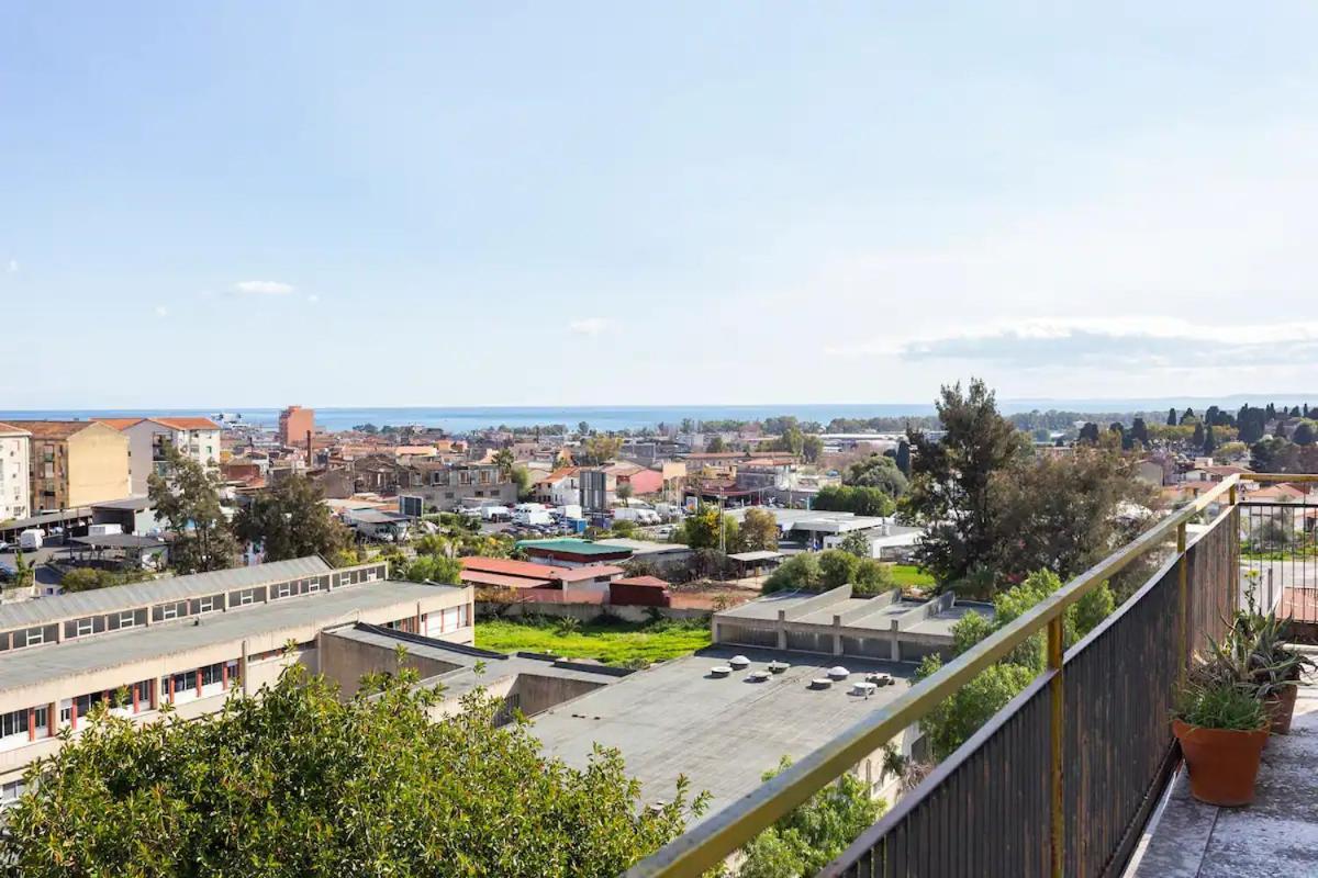Apartment Floor Near Historic Fortino *